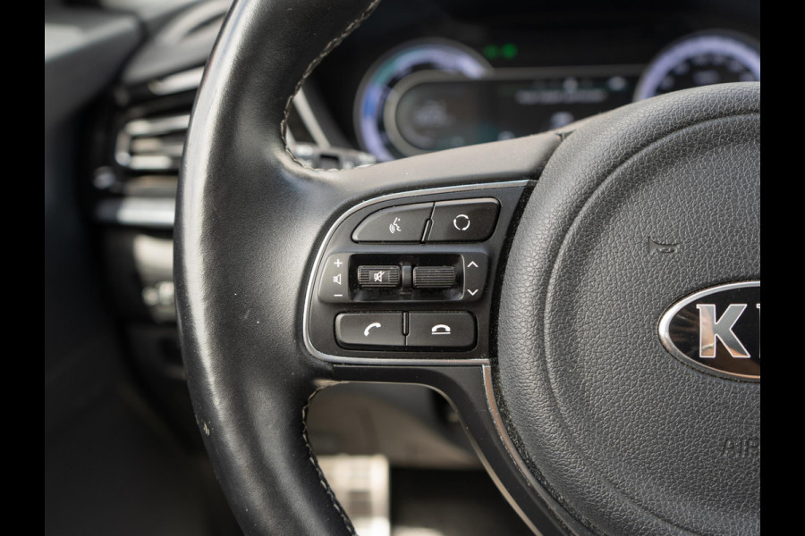 Kia Niro 1.6 GDi Hybrid DynamicPlusLine | Stoel en stuurverwarming| Navigatie | Achteruitrijcamera | Trekhaak |