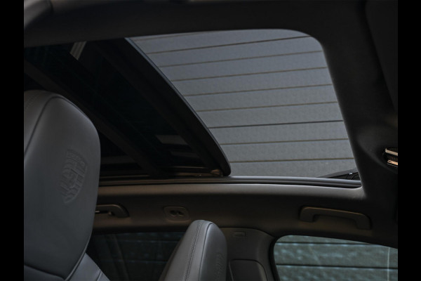 Porsche Cayenne 3.0 E-Hybrid Platinum Edition | Panoramadak | 360 Camera | Bose | Sport Chrono | Ambiance Verlichting | Stoelverwarming V+A | Luchtvering |