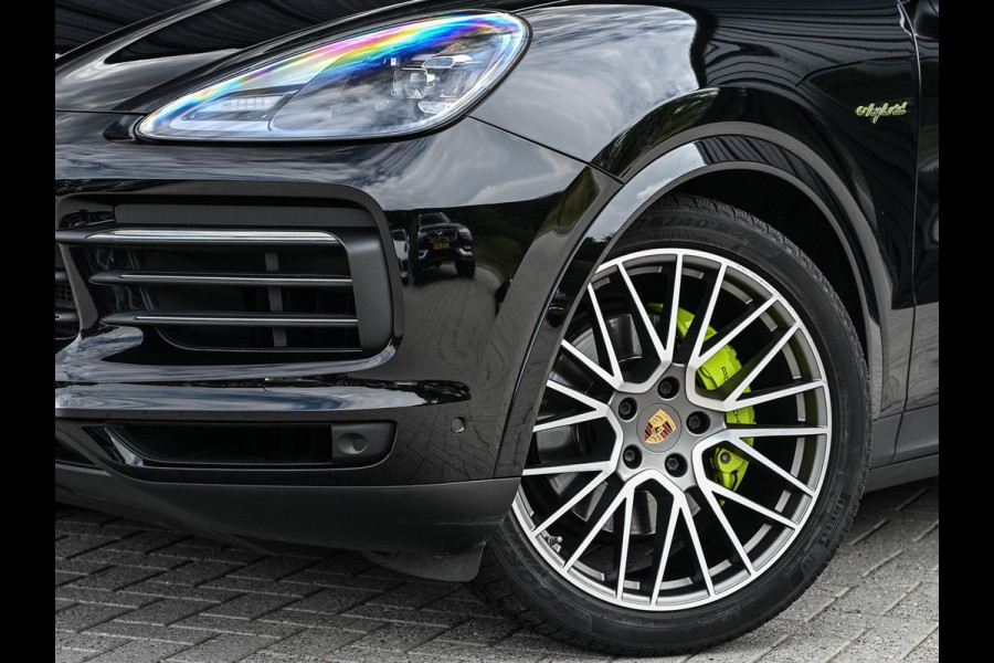 Porsche Cayenne 3.0 E-Hybrid Platinum Edition | Panoramadak | 360 Camera | Bose | Sport Chrono | Ambiance Verlichting | Stoelverwarming V+A | Luchtvering |