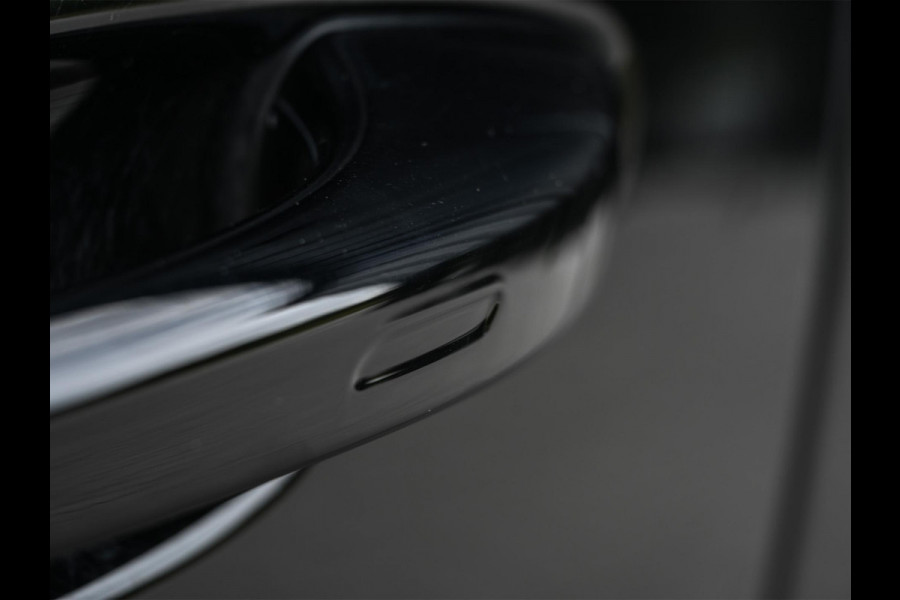 Porsche Cayenne 3.0 E-Hybrid Platinum Edition | Panoramadak | 360 Camera | Bose | Sport Chrono | Ambiance Verlichting | Stoelverwarming V+A | Luchtvering |
