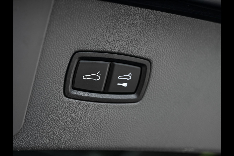 Porsche Cayenne 3.0 E-Hybrid Platinum Edition | Panoramadak | 360 Camera | Bose | Sport Chrono | Ambiance Verlichting | Stoelverwarming V+A | Luchtvering |