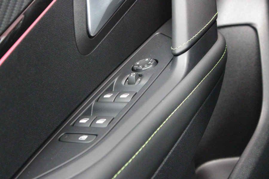 Peugeot 208 1.2 Hybrid 145PK AUTOMAAT GT | CAMERA VOOR + ACHTER | NAVIGATIE | DRAADLOZE APPLE CARPLAY/ANDROID AUTO | FULL LED KOPLAMPEN | LICHTMETALEN VELGEN 17" | DODEHOEK DETECTIE | DRAADLOZE TELEFOONLADER | KEYLESS ENTRY/START | DAB+ RADIO | ADAPTIVE CRUISE CONTROL |