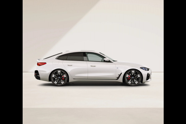 BMW i4 xDrive40 M-Sport Pro - Dak - Memoryzetel - ACC - Harman Kardon - Head-up