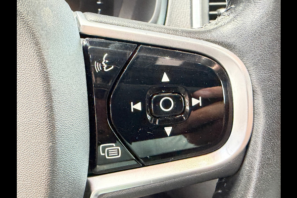 Volvo XC90 2.0 T8 Twin Engine AWD Momentum