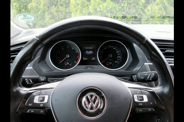 Volkswagen Tiguan 1.5 TSI Life Automaat * Trekhaak * LED *