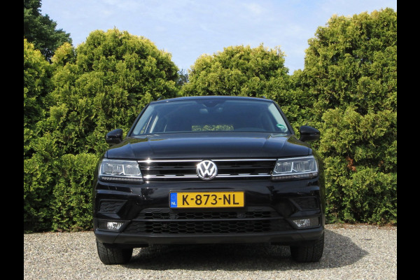 Volkswagen Tiguan 1.5 TSI Life Automaat * Trekhaak * LED *