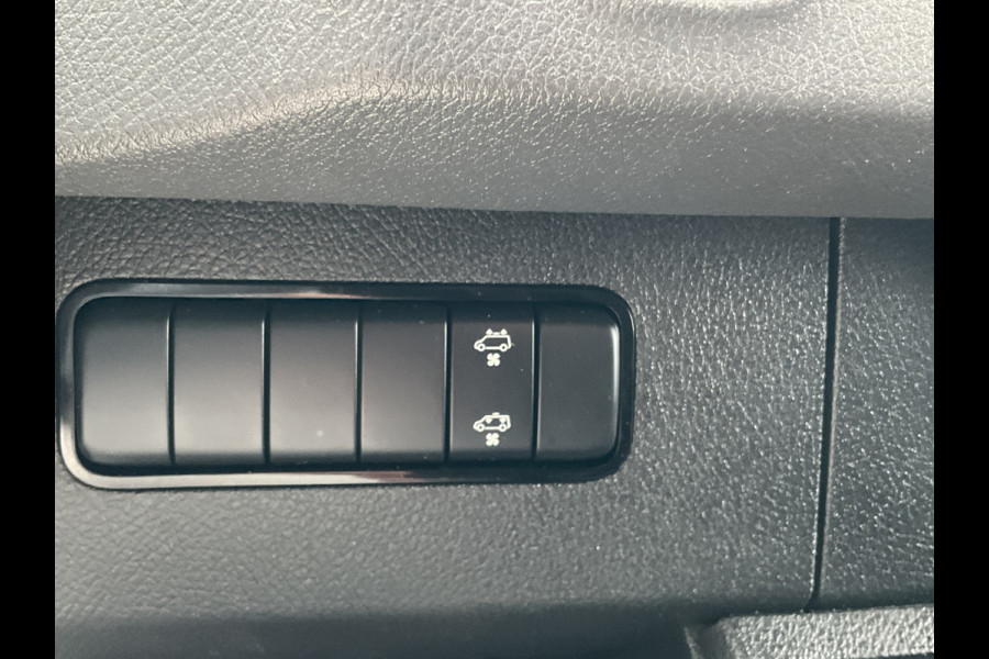 Mercedes-Benz Sprinter 3-Pers 314 2.2 CDI 143PK L2H1 Clima Cruise Audio Trekhaak 3-Persoons