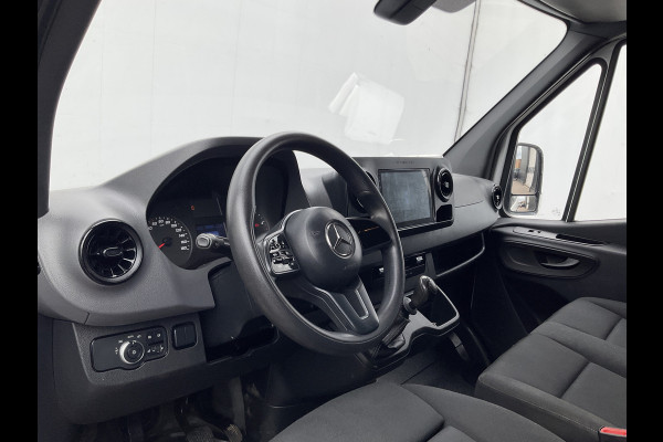 Mercedes-Benz Sprinter 3-Pers 314 2.2 CDI 143PK L2H1 Clima Cruise Audio Trekhaak 3-Persoons