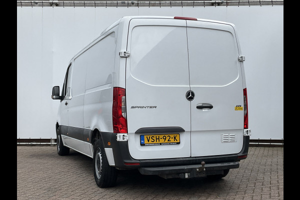 Mercedes-Benz Sprinter 3-Pers 314 2.2 CDI 143PK L2H1 Clima Cruise Audio Trekhaak 3-Persoons
