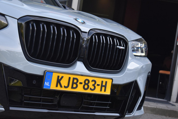 BMW X3 M40i xDrive High Executive Pano HUD Lane Camera Keyless HK