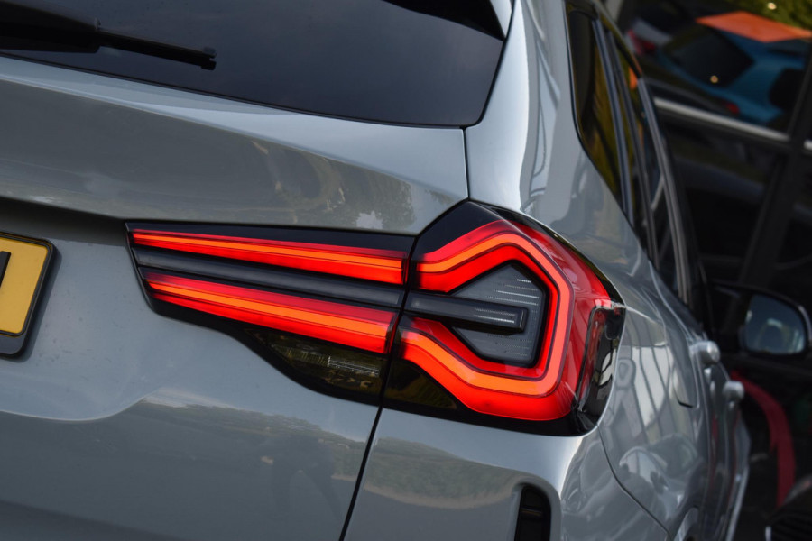 BMW X3 M40i xDrive High Executive Pano HUD Lane Camera Keyless HK