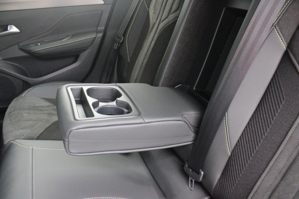 Peugeot 308 1.2 Hybrid 145PK AUTOMAAT GT | PANORAMA SCHUIF/KANTEL DAK | AFNEEMBARE TREKHAAK | NAVIGATIE | SENSATION PACK: FOCAL HIFI SYSTEM (PREMIUM HIFI SYSTEEM MET 10 SPEAKERS)/DRAADLOZE TELEFOONLADER | 360° VISION & DRIVE ASSIST PLUS PACK: ACHTERUITRIJCAMERA 360° VISEOPARK 3 (4 CAMERA'S)/PARKEERHULP VOOR EN ACHTER/ANTI DIEFSTAL ALARM/PEUGEOT i-COCKPIT MET CONFIGUREERBAAR 3D-INSTRUMENTENPANEEL/CLEAN CABIN | ALCANTARA EXECUTIVE PACK: BEKLEDING ALCANTARA/KUNSTLEDER INCL. ELEKTRISCH BEDIENBARE AGR STOEL EN MASSAGE OP BEIDE VOORSTOELEN | 18" LICHTMETALEN VELGEN "PORTLAND" | NAVIGATI