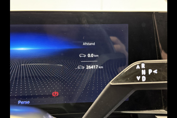 Renault Mégane E-Tech EV40 Boost Charge Techno NAVI-CAMERA-PDC-AIRCO/ECC-TWO TONE-SOH 95,6%