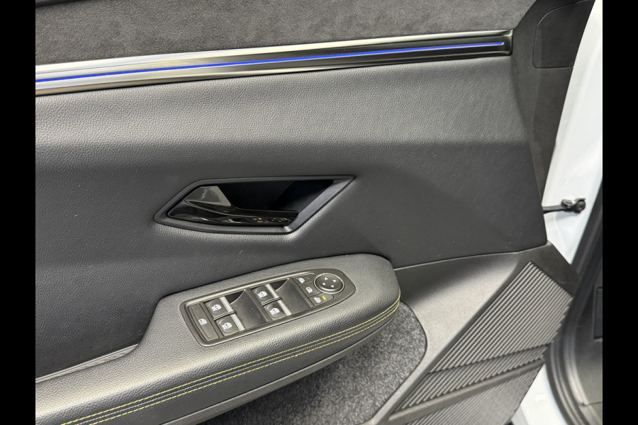 Renault Mégane E-Tech EV40 Boost Charge Techno NAVI-CAMERA-PDC-AIRCO/ECC-TWO TONE-SOH 95,6%