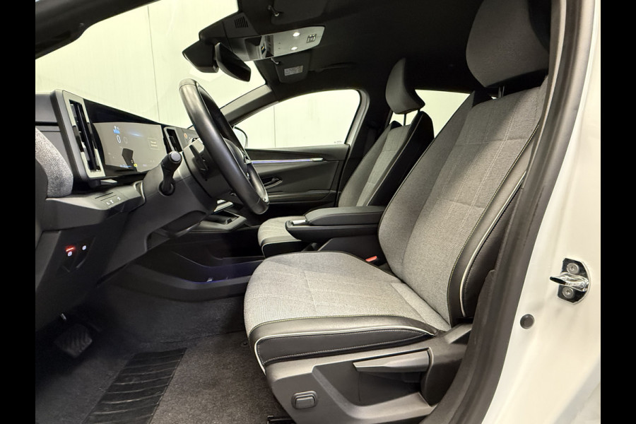 Renault Mégane E-Tech EV40 Boost Charge Techno NAVI-CAMERA-PDC-AIRCO/ECC-TWO TONE-SOH 95,6%