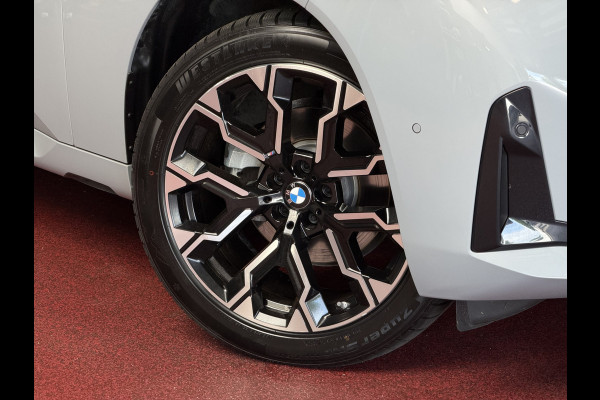 BMW X3 30e 300PK XDRIVE M SPORT / PANO SCHUIFDAK / HARMAN KARDON / 360.CAM / INNOVATION /
