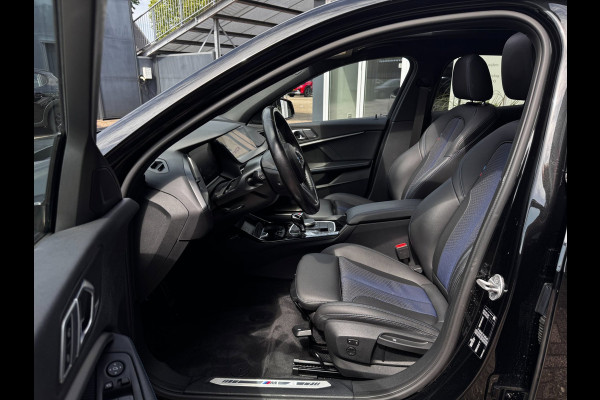BMW 1-serie 118i M-Sport | Pano | NL-Auto | Leder + Sportstoelen | Camera | Stoelverwarming