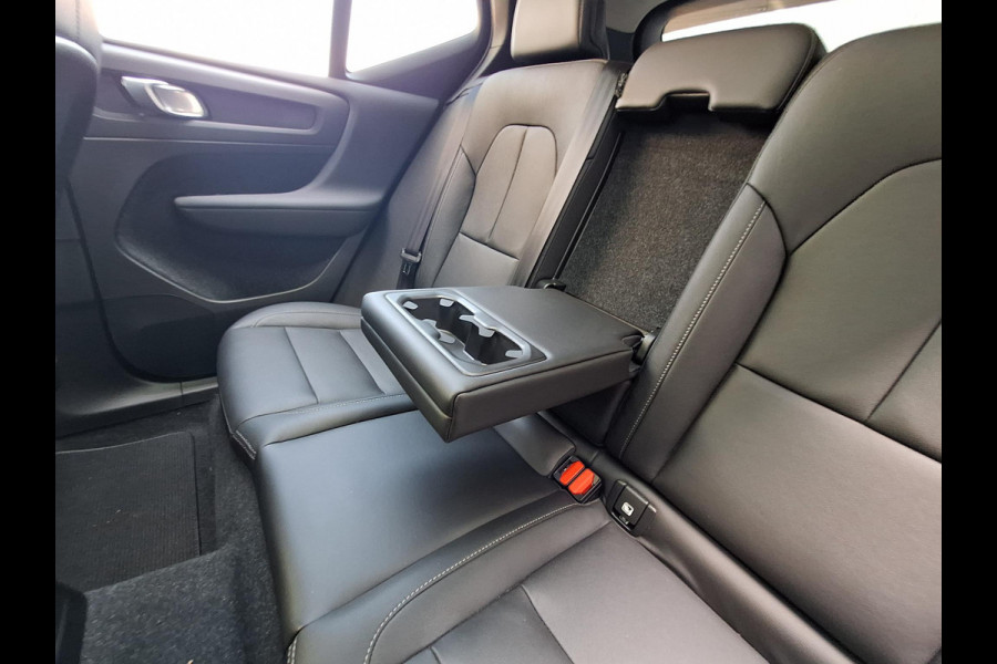 Volvo XC40 1.5 T5 Recharge Inscription | H&K audio | Panorama | Leder | Full LED | Camera |