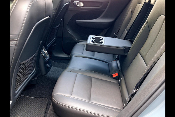 Volvo XC40 1.5 T5 Recharge Inscription | H&K audio | Panorama | Leder | Full LED | Camera |
