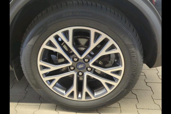 Ford Kuga 2.5 PHEV Titanium WORDT VERWACHT! | Winter Pack | Trekhaak |
