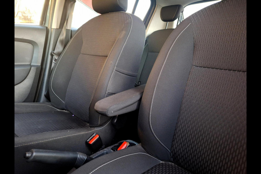 Dacia Sandero 0.9 TCe Laureate | Navi | Trekhaak 1.080kg | Airco | Cruise Control | NAP |
