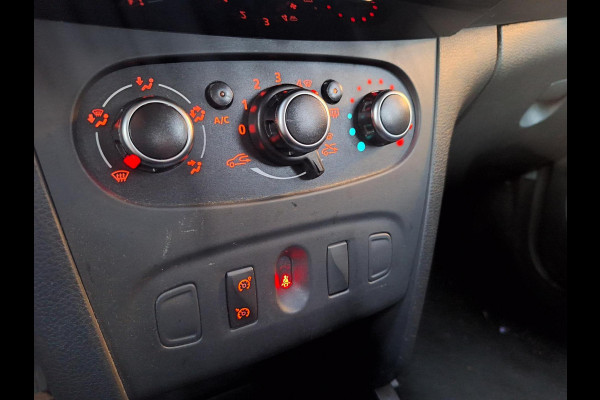 Dacia Sandero 0.9 TCe Laureate | Navi | Trekhaak 1.080kg | Airco | Cruise Control | NAP |