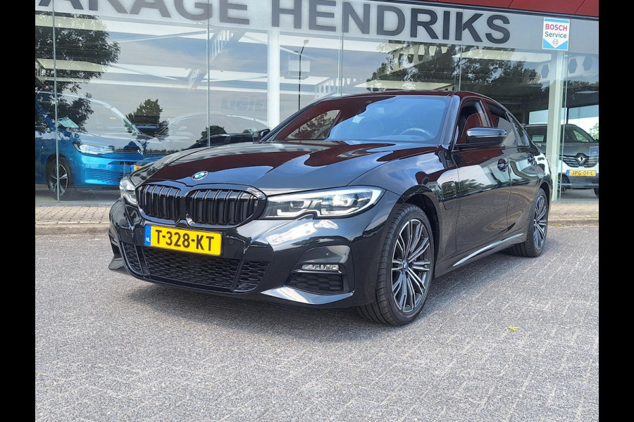 BMW 3-serie 330e M Sport | SOH: 88,8% |  Trekhaak wegklapbaar | Nieuwe banden | Climate  | CC | Leder Stof |