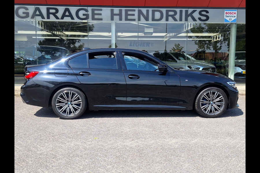 BMW 3-serie 330e M Sport | SOH: 88,8% |  Trekhaak wegklapbaar | Nieuwe banden | Climate  | CC | Leder Stof |