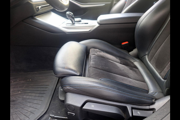 BMW 3-serie 330e M Sport | SOH: 88,8% |  Trekhaak wegklapbaar | Nieuwe banden | Climate  | CC | Leder Stof |