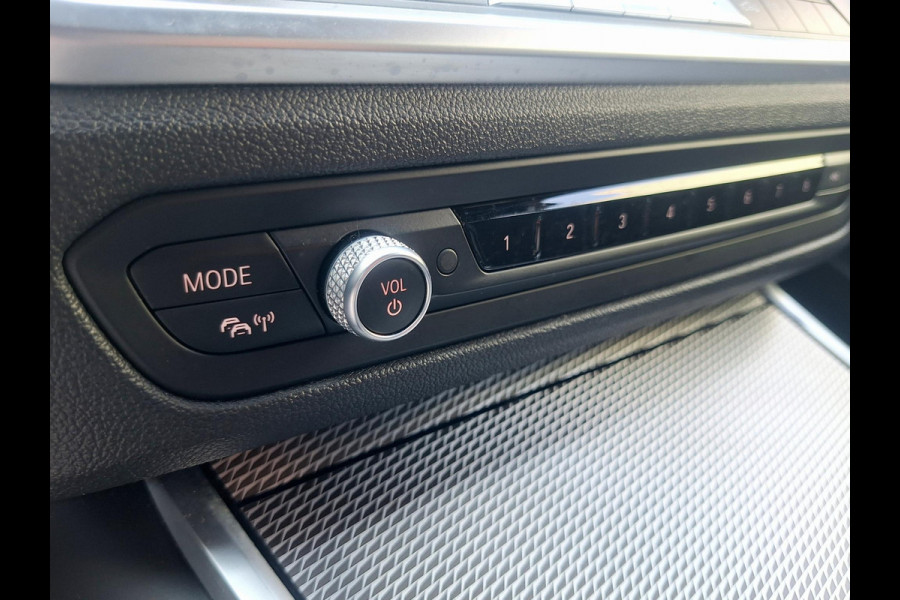 BMW 3-serie 330e M Sport | SOH: 88,8% |  Trekhaak wegklapbaar | Nieuwe banden | Climate  | CC | Leder Stof |