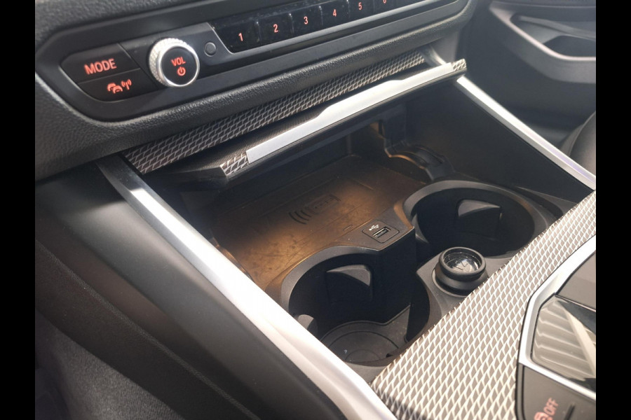 BMW 3-serie 330e M Sport | SOH: 88,8% |  Trekhaak wegklapbaar | Nieuwe banden | Climate  | CC | Leder Stof |