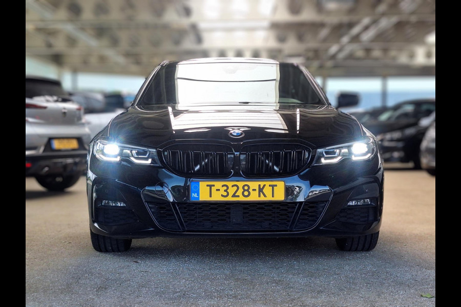 BMW 3-serie 330e M Sport | SOH: 88,8% |  Trekhaak wegklapbaar | Nieuwe banden | Climate  | CC | Leder Stof |