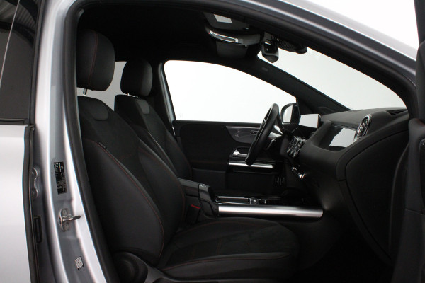 Mercedes-Benz B-Klasse 250 e AMG Line > Adapt.cruise/Night-pakket/Plug-in hybride 85km WLTP