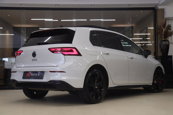 Volkswagen Golf 1.4 eHybrid GTE /PANO/IQLIGHT/CAM/CARPLAY/ACC/KEYLESS/VOL