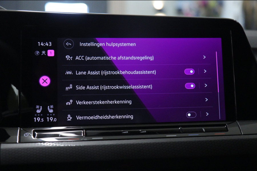 Volkswagen Golf 1.4 eHybrid GTE /PANO/IQLIGHT/CAM/CARPLAY/ACC/KEYLESS/VOL