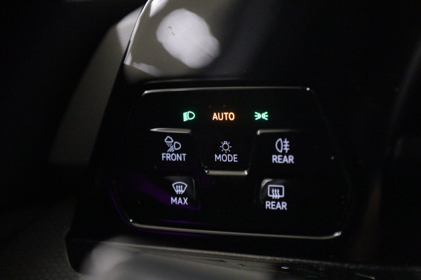 Volkswagen Golf 1.4 eHybrid GTE /PANO/IQLIGHT/CAM/CARPLAY/ACC/KEYLESS/VOL
