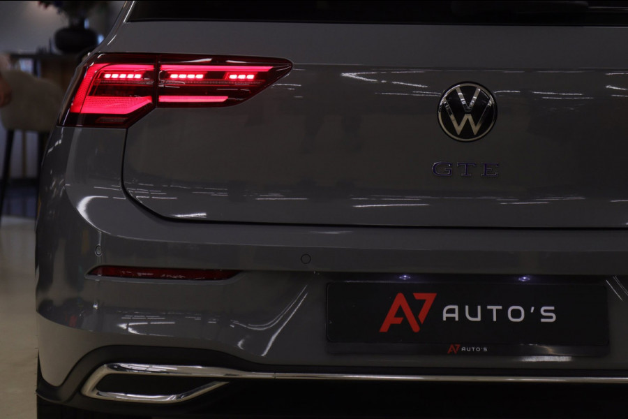 Volkswagen Golf 1.4 eHybrid GTE / HEADUP/PANO/IQLIGHT/CAM/CARPLAY/VOL