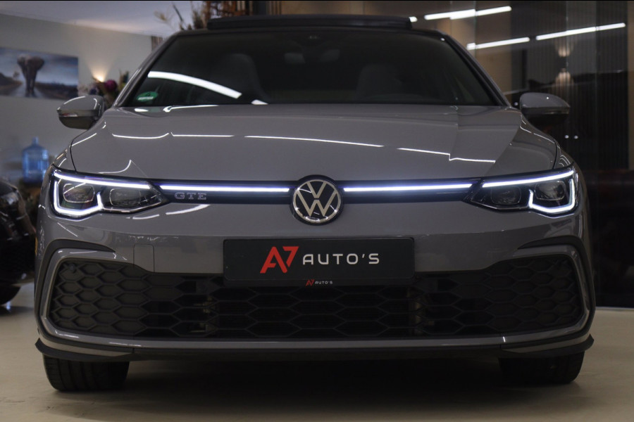 Volkswagen Golf 1.4 eHybrid GTE / HEADUP/PANO/IQLIGHT/CAM/CARPLAY/VOL