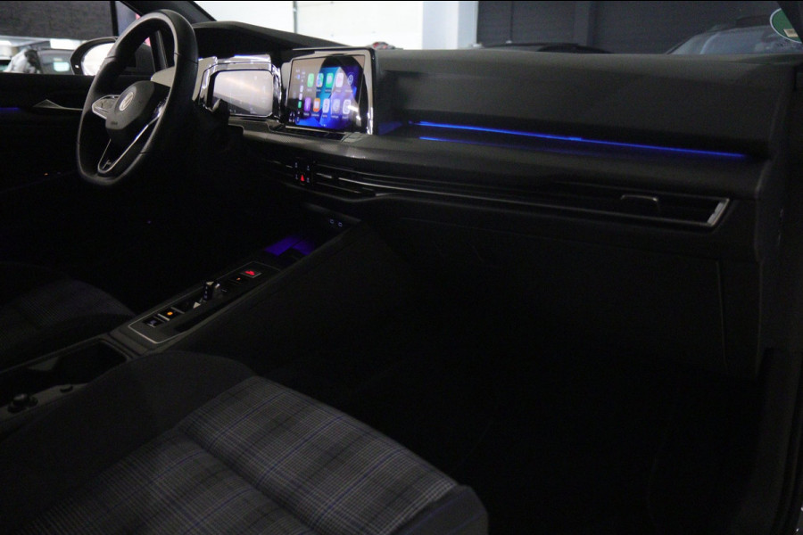 Volkswagen Golf 1.4 eHybrid GTE / HEADUP/PANO/IQLIGHT/CAM/CARPLAY/VOL