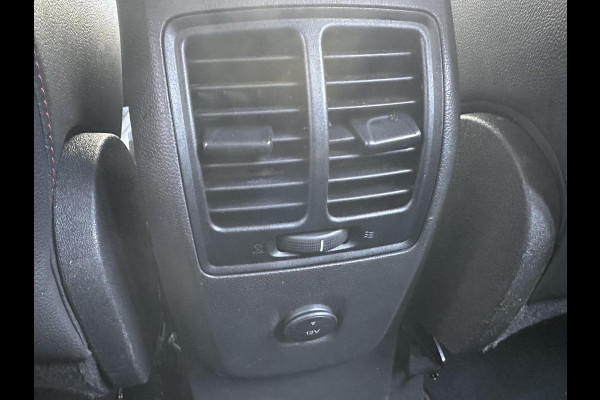 Ford Kuga 1.5 EcoBoost ST Line 150 PK | LED + Xenon-pack | Navi | Climate | Cruise Control | Stuur & Stoelverwarming | Elektr. Achterklep |