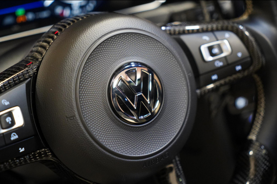 Volkswagen Golf 2.0 TSI 4Motion R BOMVOL|AKRA||MEMORY|