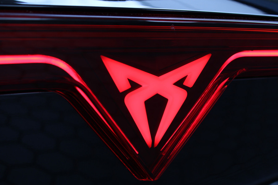 CUPRA Formentor 1.5 TSI e-Hybrid VZ Performance | Trekhaak | Winterpack | Panoramadak