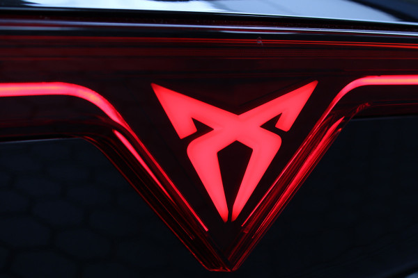CUPRA Formentor 1.5 TSI e-Hybrid VZ Performance | Trekhaak | Winterpack | Panoramadak