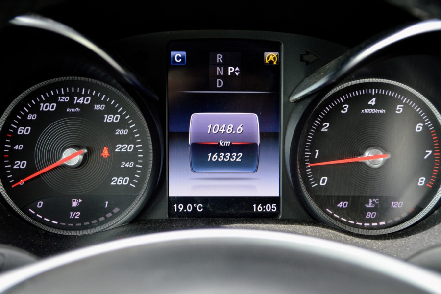 Mercedes-Benz C-Klasse Coupé 200 Premium Plus