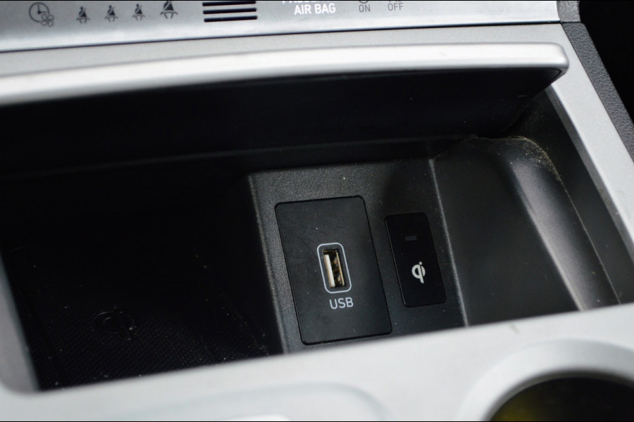 Hyundai Kona EV Premium Sky 64 kWh