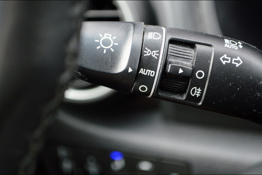 Hyundai Kona EV Premium Sky 64 kWh