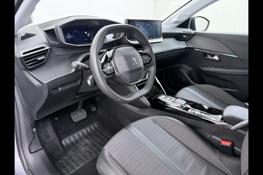 Peugeot e-208 EV 5Drs Allure Pack 50kWh SOH 90% 360°Camera Stoelverwarming 3D-Navi Ecc Pdc Apple Carplay Android Auto Keyless Cruise Control Regen-Lichtsensor Privacy Glas Lmv Led Lane Assist Isofix DAB Bluetooth