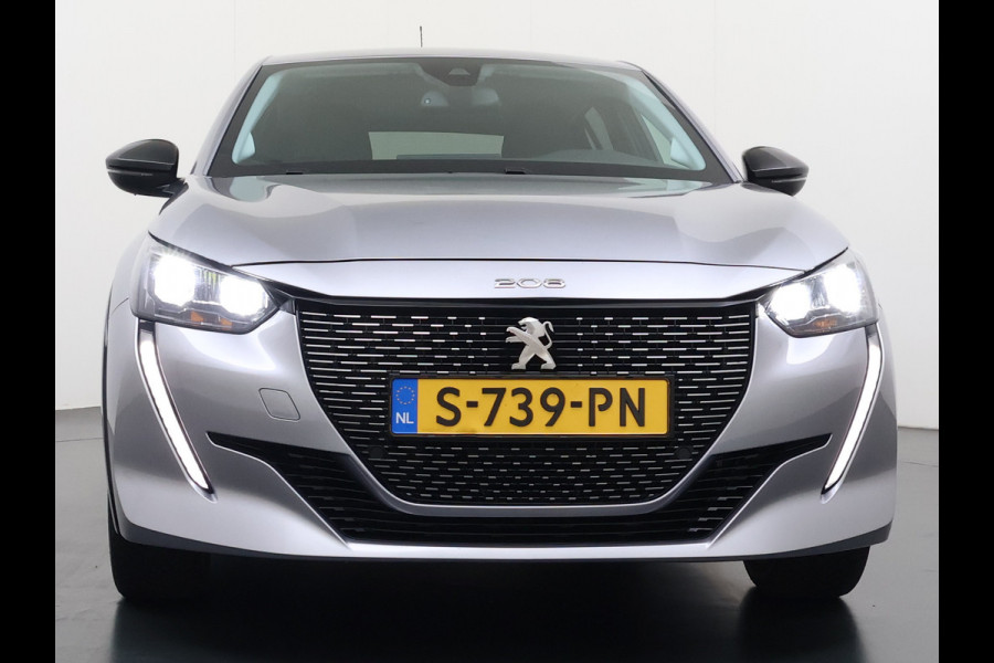 Peugeot e-208 EV 5Drs Allure Pack 50kWh SOH 90% 360°Camera Stoelverwarming 3D-Navi Ecc Pdc Apple Carplay Android Auto Keyless Cruise Control Regen-Lichtsensor Privacy Glas Lmv Led Lane Assist Isofix DAB Bluetooth