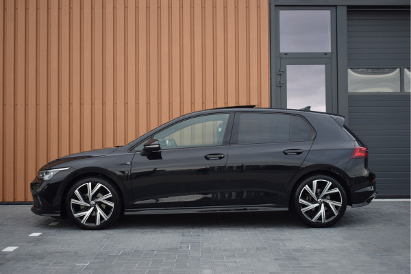 Volkswagen Golf 1.5 eTSI 150pk DSG R-Line | Pano | IQ-light | Camera