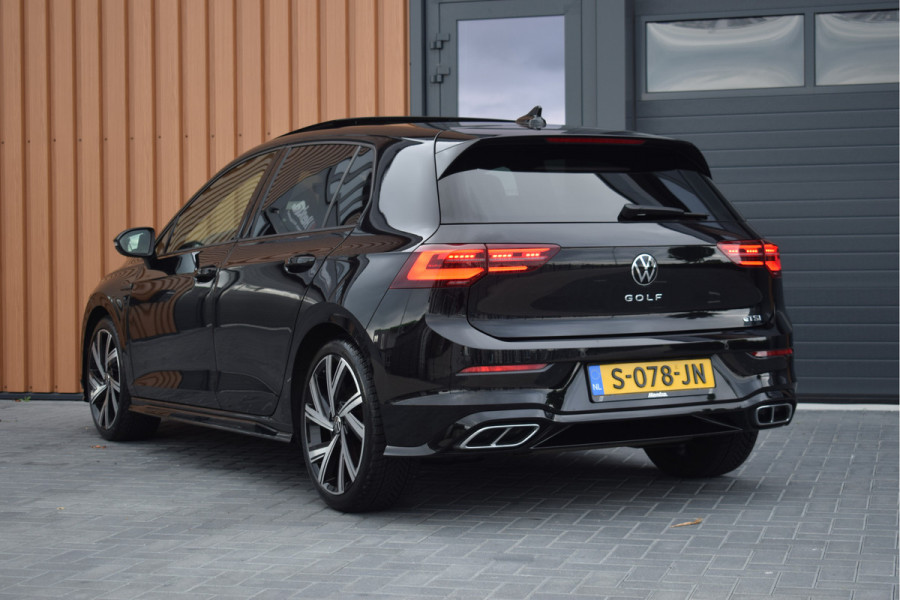 Volkswagen Golf 1.5 eTSI 150pk DSG R-Line | Pano | IQ-light | Camera